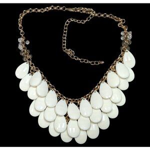 White Teardrop Bib Acrylic Beaded Statement Necklace With Glass Accents